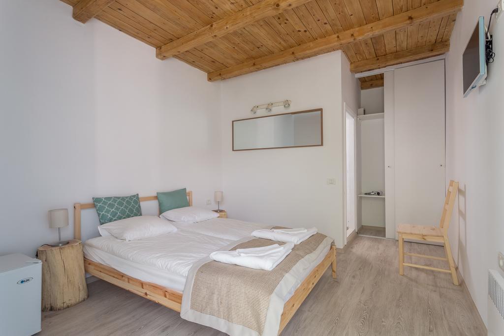 מלון Două Mai Casa Stavros מראה חיצוני תמונה